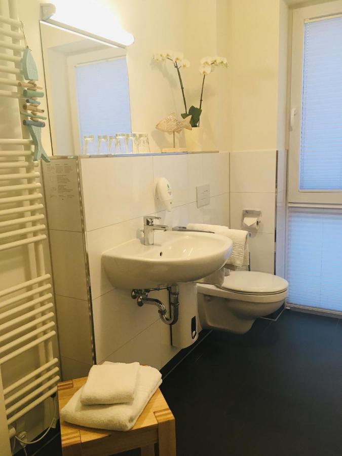 Pension Seecafe Zarrentin am Schaalsee Kültér fotó